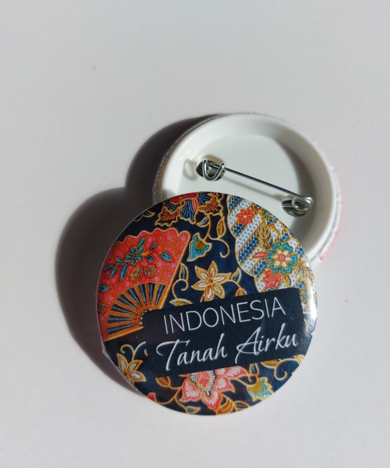 Pin #18 Batik Kipas