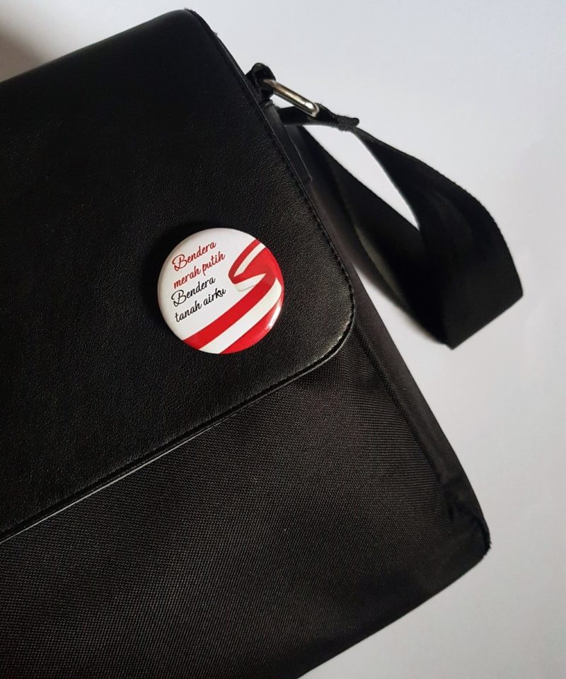 Pin #3 Bendera Panjang – Bild 2
